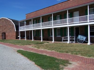 Armistead's quarters were in left end of this building. image. Click for full size.