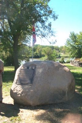 Monument for Sullivan "Sul" Ross, Iowa's only Confederate general image. Click for full size.