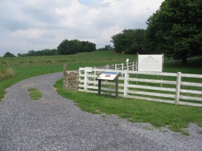 Entrance to Rose Hill image. Click for full size.
