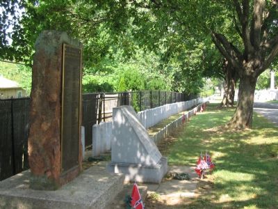 Confederate Graves image. Click for full size.