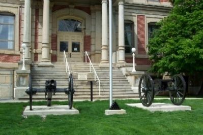 The Civil War Cannons and Marker image. Click for full size.