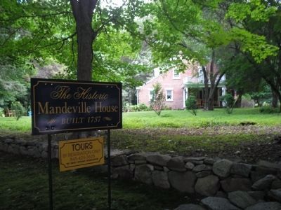 Mandeville House image. Click for full size.