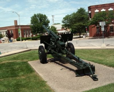Left Rear View - - Spanish American War Veterans Gave Their Cannon Marker. Click for full size. Left Rear View - - Spanish American War Veterans Gave Their Cannon Marker image. Click for full size.