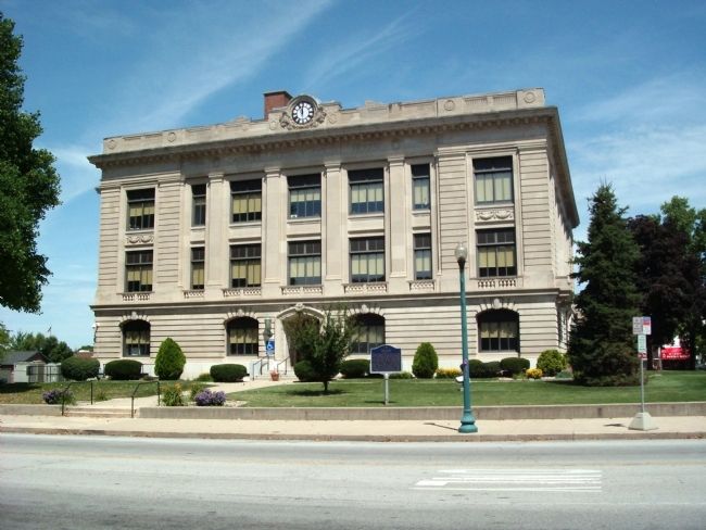South Side - - Carroll County Courthouse image. Click for full size.