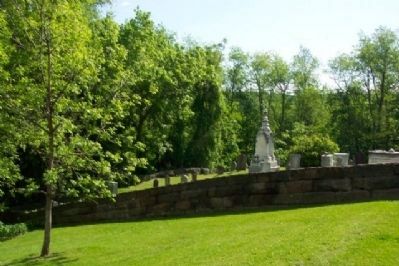 Campbell Cemetery and Stone Wall image. Click for full size.