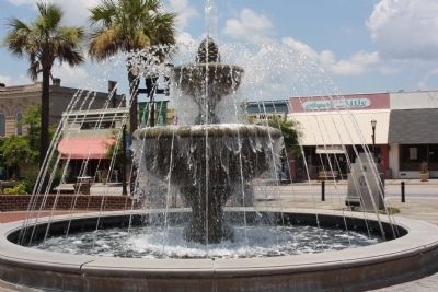 Swainsboro Georgia Veterans Memorial Marker and Fountain. Click for full size. Swainsboro Georgia Veterans Memorial Marker and Fountain image. Click for full size.