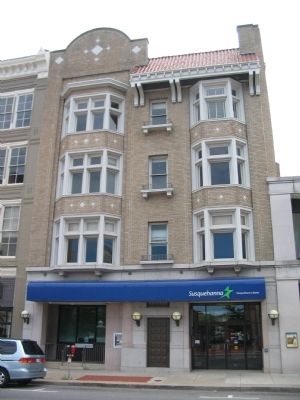 Marker to the Right of the Bank Entrance. Click for full size. Marker to the Right of the Bank Entrance image. Click for full size.