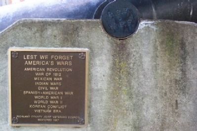 Plaque on Side of Cannon Mounting. Click for full size. Plaque on Side of Cannon Mounting image. Click for full size.