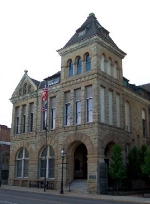 Madison Township Soldiers and Sailors Memorial Building and Marker image. Click for full size.