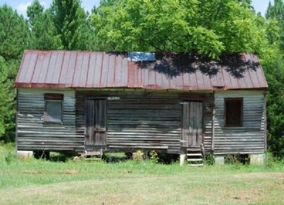 Frazier-Pressly House - Cabin, Possibly Used by Slaves or Servants image. Click for full size.