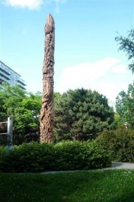 Native Canadian totem pole in Little Norway Park image. Click for full size.