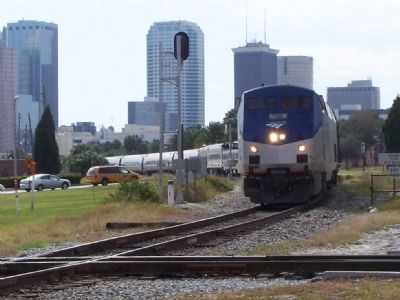 Amtrak 138 pulls out of Tampa's Union Station image. Click for full size.