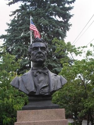 Closeup of William Seward Bust image. Click for full size.
