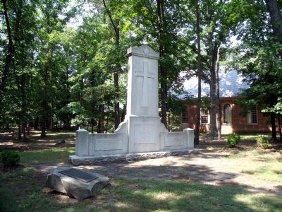 The Huguenot Monument image. Click for full size.