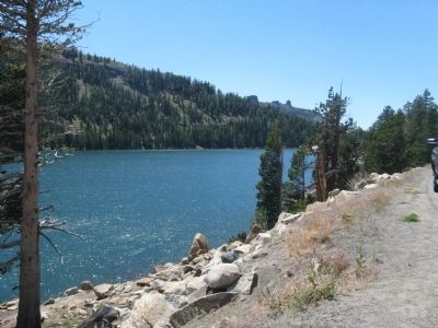 Caples Lake image. Click for full size.