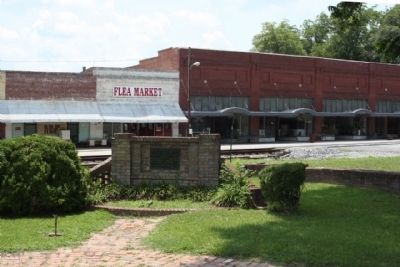 Site of Fort Wood Marker, North Railroad Avenue in background.. Click for full size. Site of Fort Wood Marker, North Railroad Avenue in background. image. Click for full size.