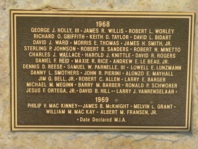 Plaque Located Right Center image. Click for full size.