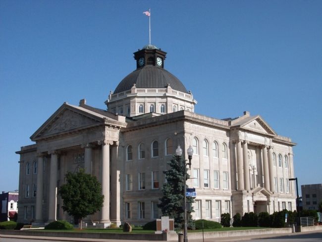 South/East View - - Boone County Courthouse. Click for full size. South/East View - - Boone County Courthouse image. Click for full size.
