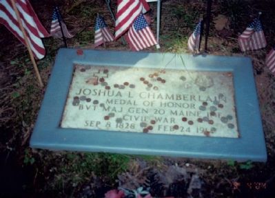 Chamberlain Grave Marker image. Click for full size.