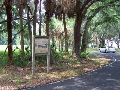 Parris Island Plantations Marker as seen at the Belleau Wood Rd. circle image. Click for full size.