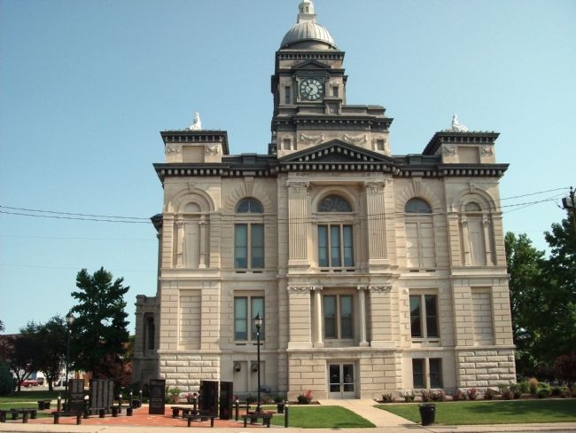 South Side of Clinton County Courthouse and War Memorial image. Click for full size.