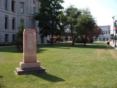 Wide - Looking South - - Memory of Our Departed Shipmates Marker image. Click for full size.