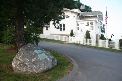 Hospital Point Light / Honor the Valiant Men Marker. Click for full size. Hospital Point Light / Honor the Valiant Men Marker image. Click for full size.