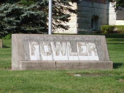 "Fowler" Stone by Flag - - N/E Corner of Benton County Courthouse Lawn image. Click for full size.