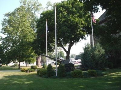 War Memorial - Pocket Park on Courthouse Lawn... image. Click for full size.