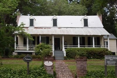 Heyward House, ca. 1840 , home of Bluffton Historical Preservation Society image. Click for full size.