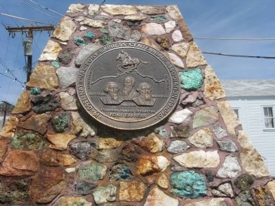 Artwork/Sculpture on South Side of Monument image. Click for full size.