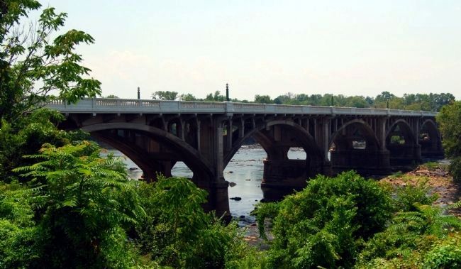 Gervais Street Bridge Crossing the Columbia Canal (Congaree River) image. Click for full size.