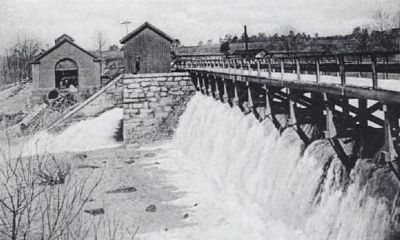 Columbia Canal Flood Gates image. Click for full size.
