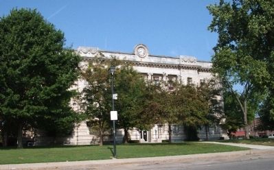 Sullivan County Courthouse. Click for full size. Sullivan County Courthouse image. Click for full size.