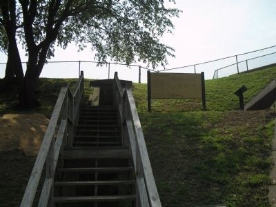 Marker in Fort Mott. Click for full size. Marker in Fort Mott image. Click for full size.