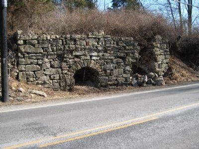 Lime kiln near Vernoy. Click for full size. Lime kiln near Vernoy image. Click for full size.