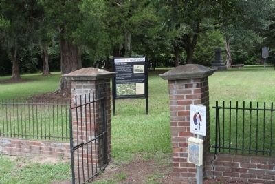 Battle of Eutaw Springs Marker at Park entrance Military Heritage Trail image. Click for full size.