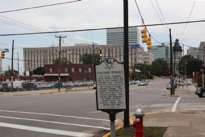 College Street Marker at Main Street intersection image. Click for full size.
