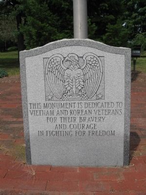 Seymour Veterans Monument image. Click for full size.
