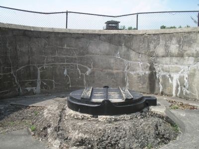 Battery Krayenbuhl Gun Emplacement image. Click for full size.