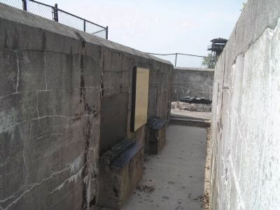 Marker in Fort Mott. Click for full size. Marker in Fort Mott image. Click for full size.