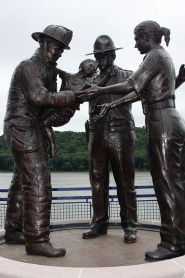 North Set - - Emergancy Responders - Statues image. Click for full size.