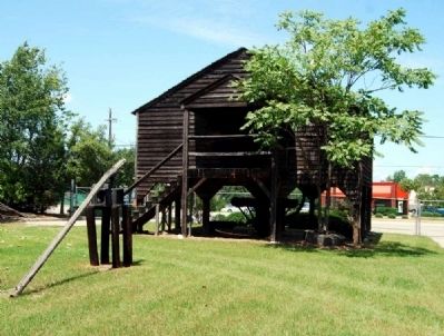Cotton Gin and Cotton Press image. Click for full size.