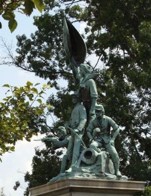 Another View - - Statues on Top. Click for full size. Another View - - Statues on Top image. Click for full size.