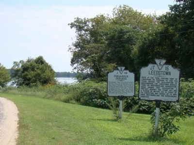 Leedstown and Pissaseck Indians Markers at their previous location image. Click for full size.