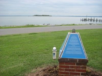 Marker and St. Clement's Island image. Click for full size.