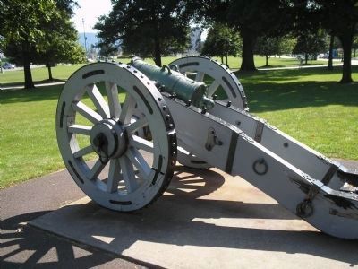 Revolutionary War Howitzer image. Click for full size.