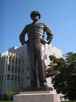 Closeup of Eisenhower Statue. Click for full size. Closeup of Eisenhower Statue image. Click for full size.