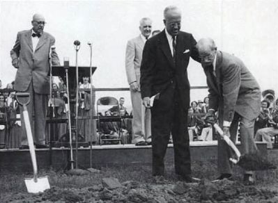 Alester Garden Furman, Jr. -<br>Groundbreaking Ceremonies at New Campus image. Click for full size.