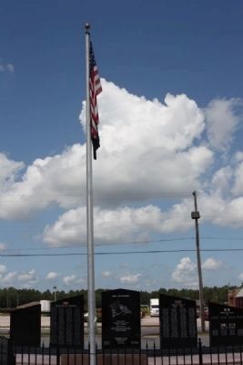 Jeff Davis County Veterans Memorial reverse image. Click for full size.